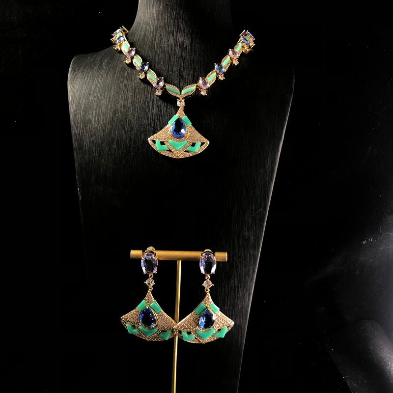 Cross-border new light blue fan necklace and earring set, gold-plated, heavy-duty, European and American style, elegant copper jewelry with zircon inlays