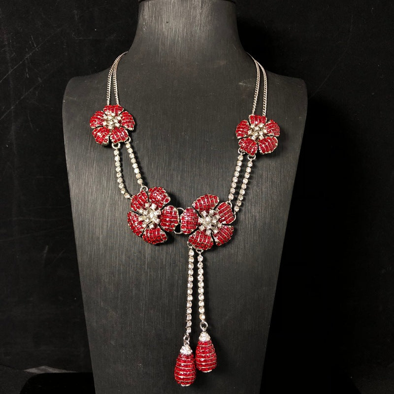 Cross-border new floral tassel necklace and earrings, simple, fashionable, and luxurious, with a dreamy and romantic rose-red rhinestone design