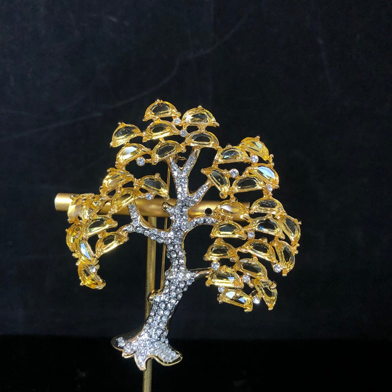 Lucky Money Tree Brooch, Copper Gold-Plated, with Zircon Stones, Fashionable Money Tree Pin, Stylish and Elegant Jewelry with a Unique Design