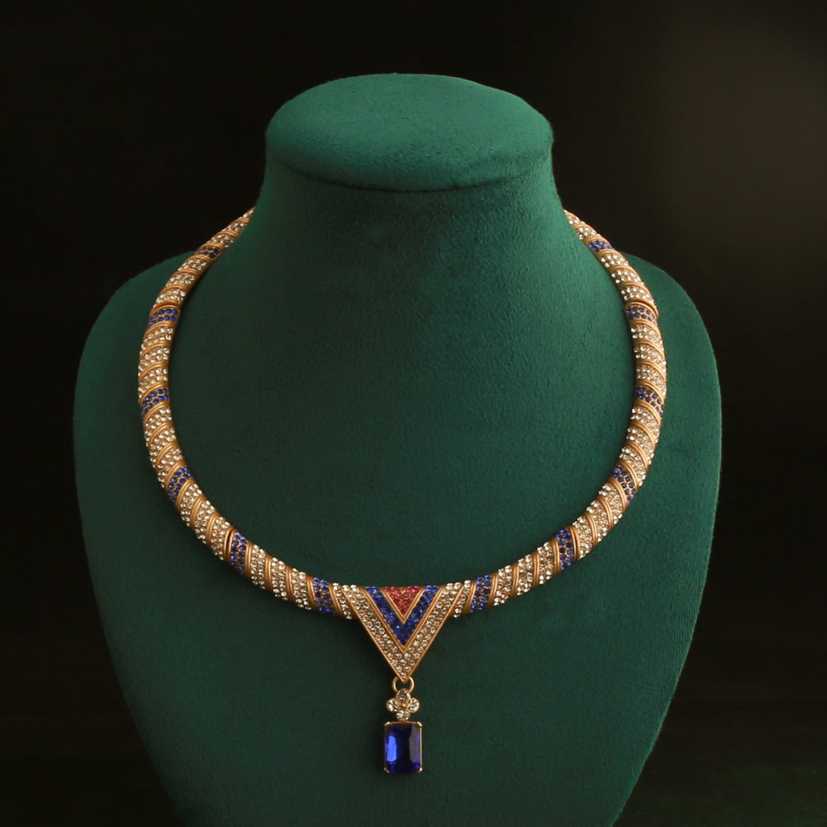 Blue crystal pendant, triangular earrings, vintage, heavy-duty, exaggerated design, women's necklace, clavicle chain, sweater chain, jewelry set