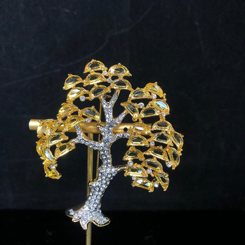 Lucky Money Tree Brooch, Copper Gold-Plated, with Zircon Stones, Fashionable Money Tree Pin, Stylish and Elegant Jewelry with a Unique Design