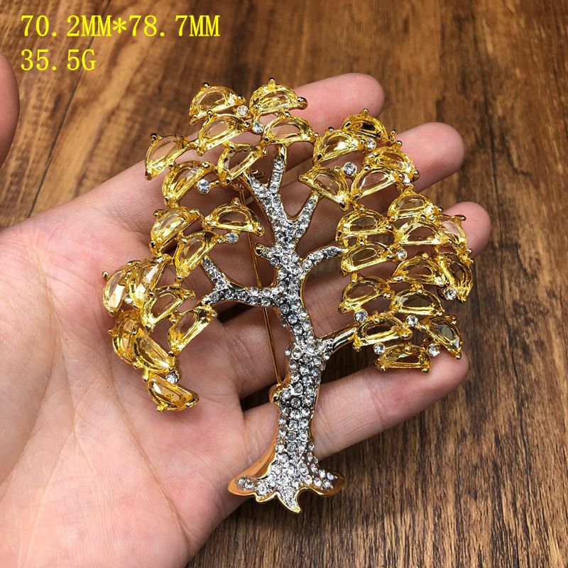 Lucky Money Tree Brooch, Copper Gold-Plated, with Zircon Stones, Fashionable Money Tree Pin, Stylish and Elegant Jewelry with a Unique Design