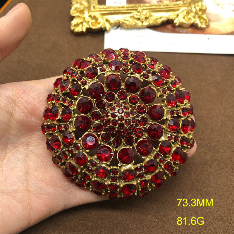 New Year's Edition: Exquisitely Designed Brooch with Chinese Red Gemstones and Diamonds, Retro Court Style, Versatile Pin for Women